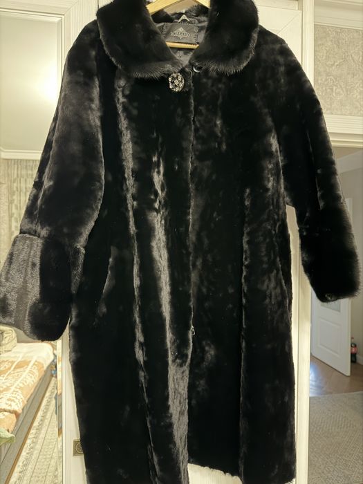 Продам мутоновую шубу