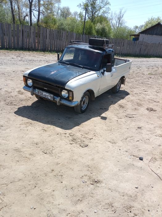 Продам пирожковоз москвич иж .