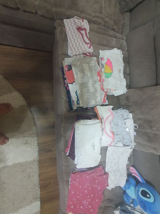 Rochițe tricouri bady  30 la nr de firma HM  ADIDAS  la 400 lei