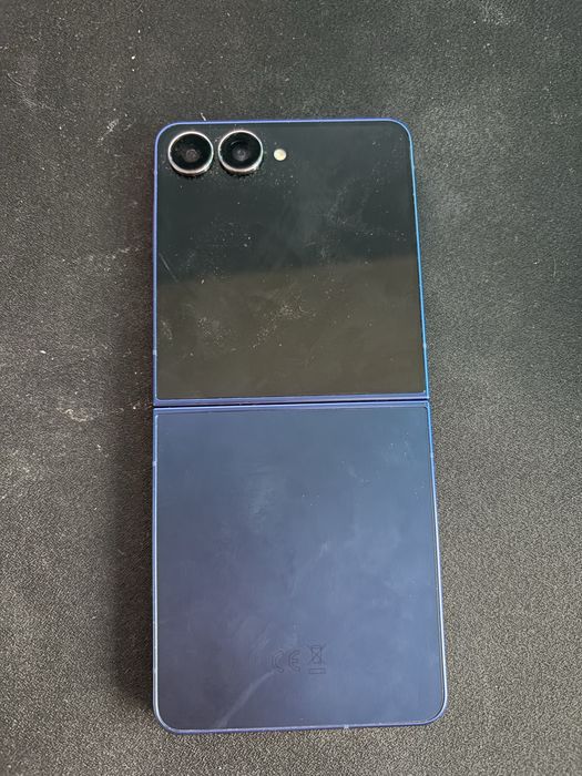 Samuang Galaxy Z Flip7