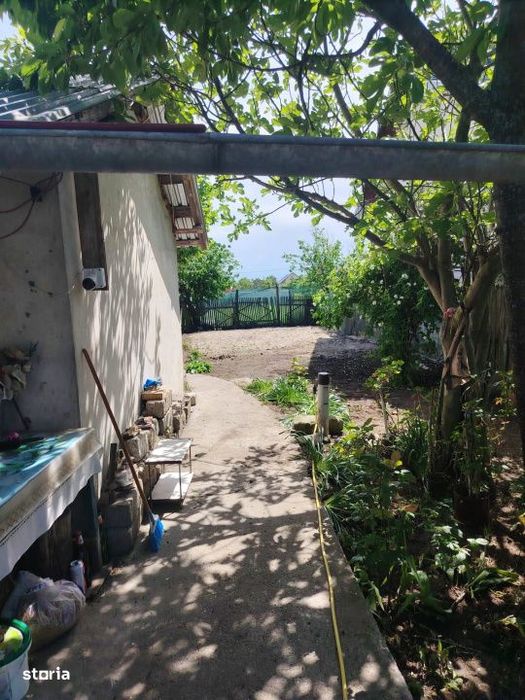 Casa de vanzare, 741 mp teren, zona Cosoveni -Dolj