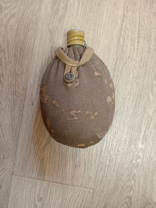 Продам фляшку военную.