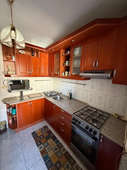 Vand apartament 3 camere, eraj 1, Alfa Pret negociabil — fotografia 1