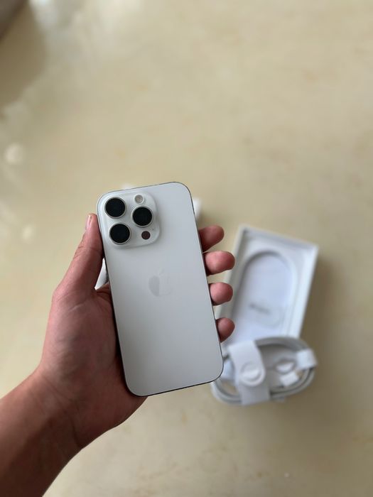 Iphone 16 pro  - 128gb - stare perfecta - cu toate Accesoriile
