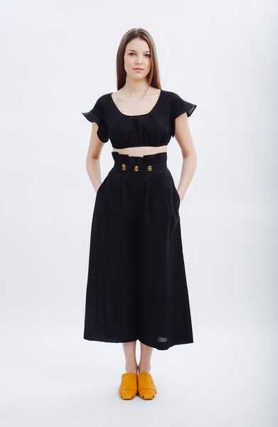 Compleu cu pantaloni  , Nicoleta Obis, brodat manual, marimea S, nou