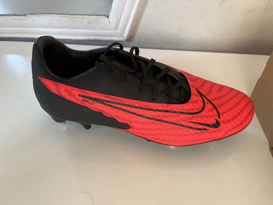 Ghete de fotbal phantom gx Academy au fost purtate doar de 2 ori