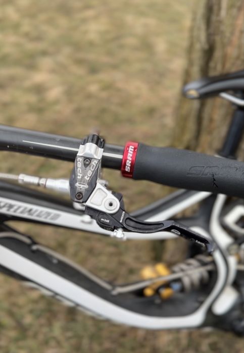 Vând specialized demo 8