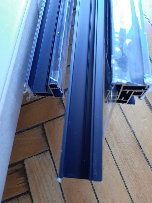Mobilier Sistem culisare GTV NERO pentru 3 uși dressing (3000x2700mm, PAL 18mm)Sistem uși culisante coplet cu amortizoare