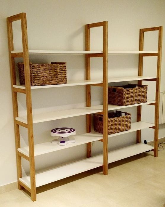 Стеллажи и лофт мебель