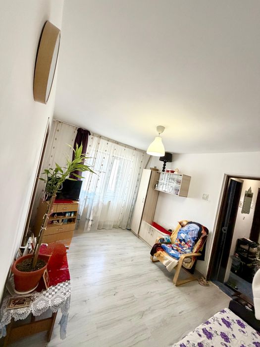 Apartament 2 camere ,mobilat si uitlat ,centrala proprie .Soseaua Bucuresti (Alexandria). -38.900€ ,usor negociabil .