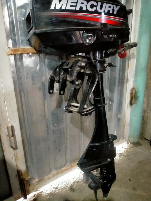 Продаю мотор на лодку MERCURY 3.5