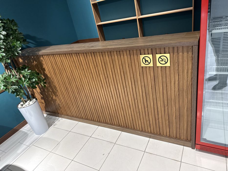 Стол стул сотилади идеал холатда!