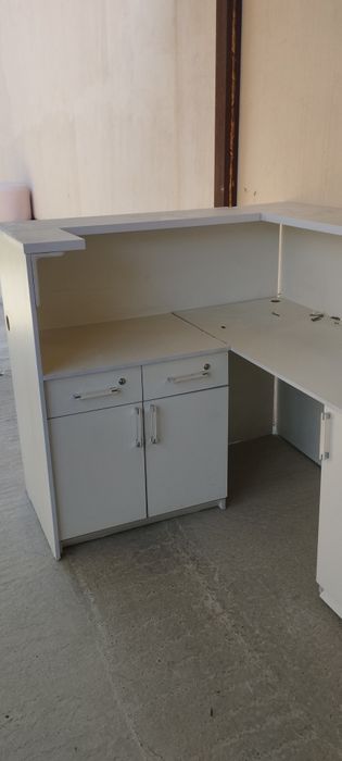 Ресепшн для магазина одежды