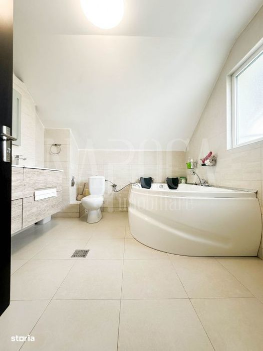 Casa 6 camere de vanzare in Andrei Muresanu, Cluj Napoca