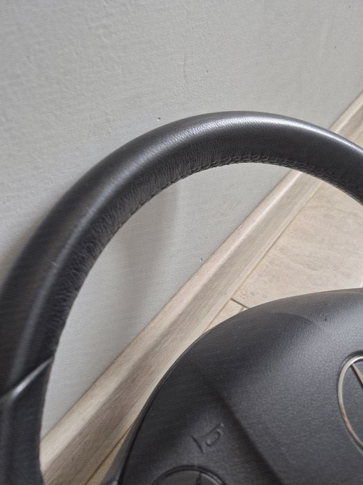 Волан за Мерцедес Ц класа W204