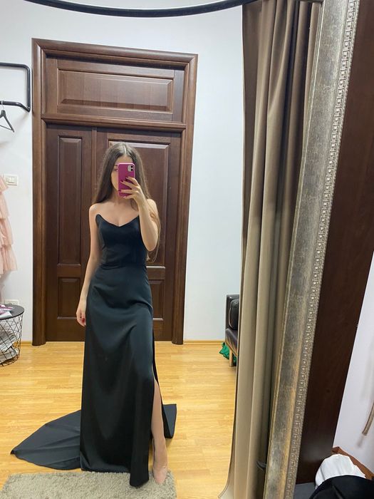 Rochie lunga, neagra