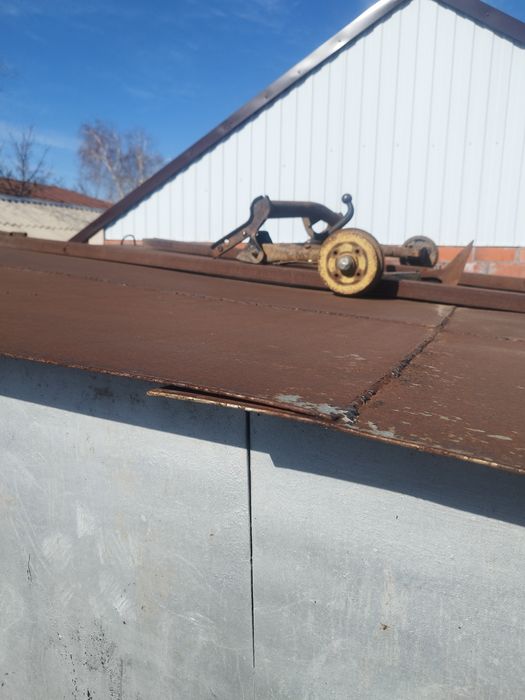 Швеллер  2 штуки по 3.5метра