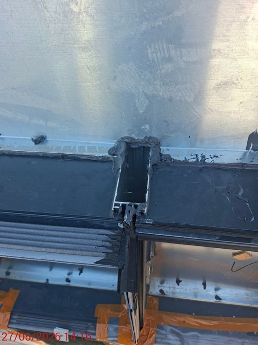 Diagnostic și reparații infiltrații la tâmplărie, fațade vitrate, pereți cortină