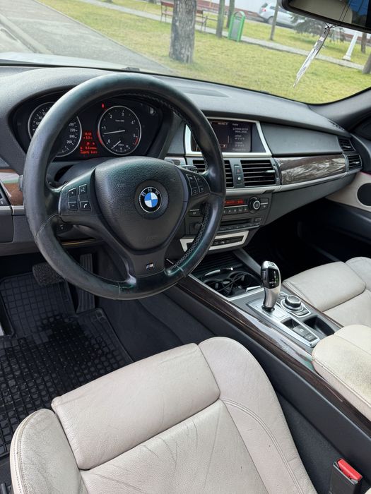 Bmw X5 Lci pachet M Individual 3.0 diesel automat 7 locuri camere 360