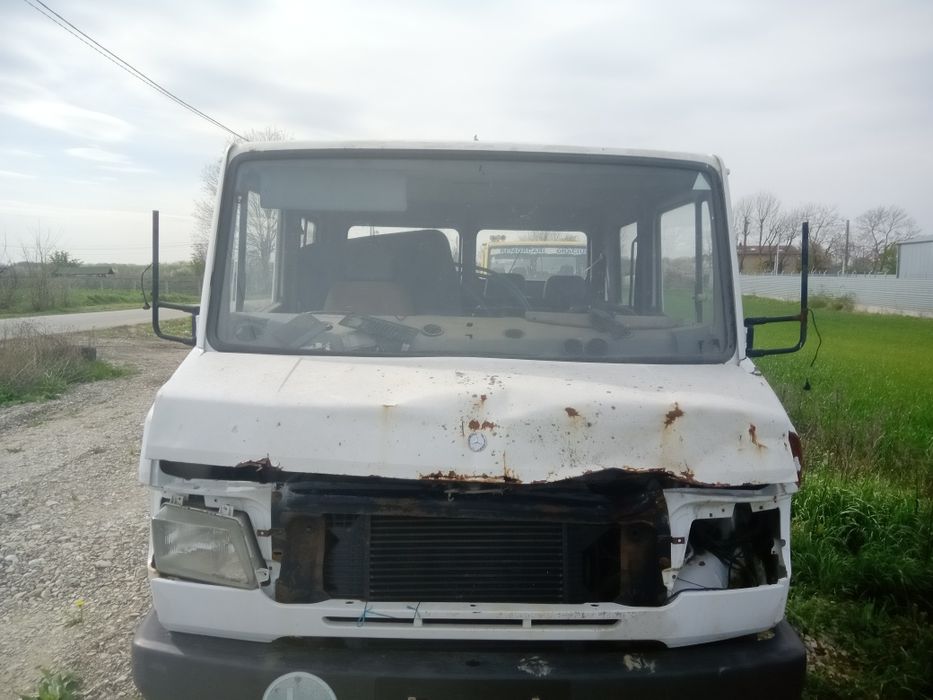 Dezmembrez Mercedes Vario 814