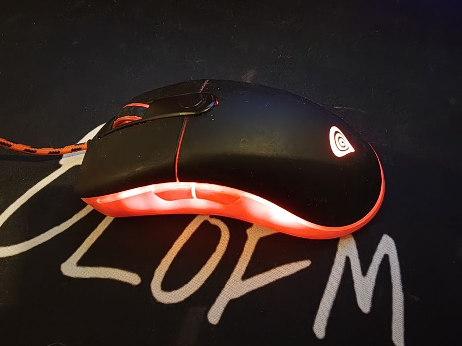 Mouse semi defect cu rgb