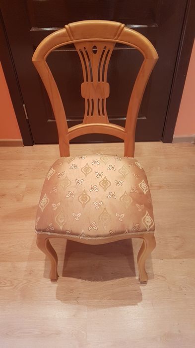 Мебели за хол или трапезария