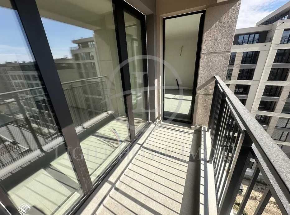 Продава се Тристаен апартамент в Пловдив, Тракия - 100 кв.м за 1570 €/кв.м - Снимка #4