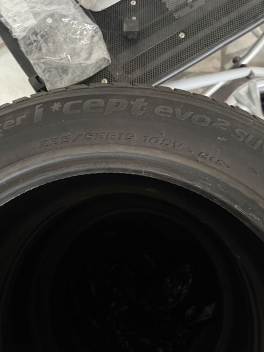 Зимни Гуми Ханкоок 235/55 R19