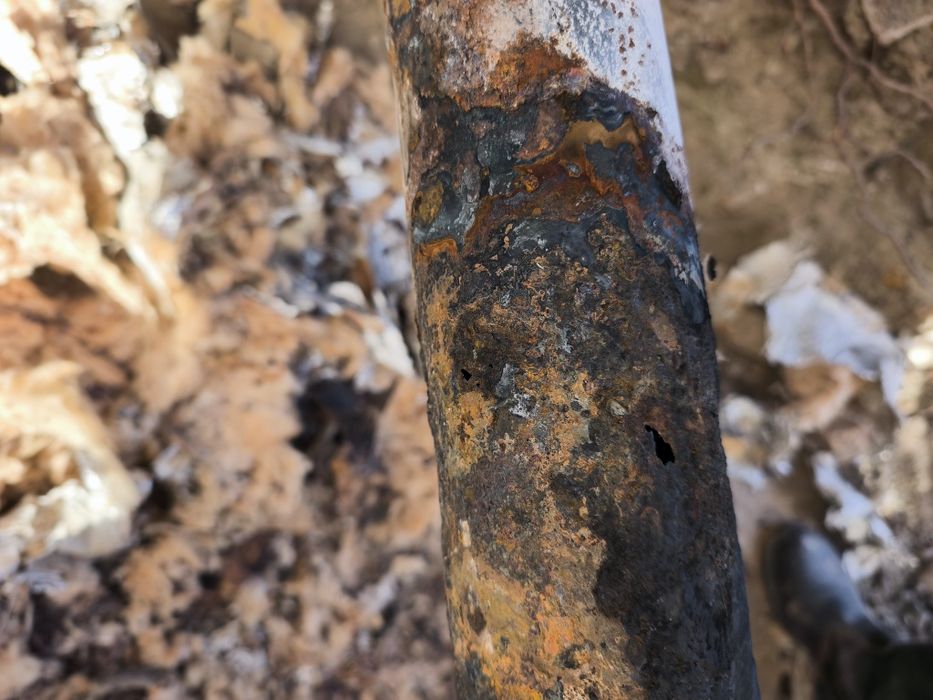 Работа с трубами утечки