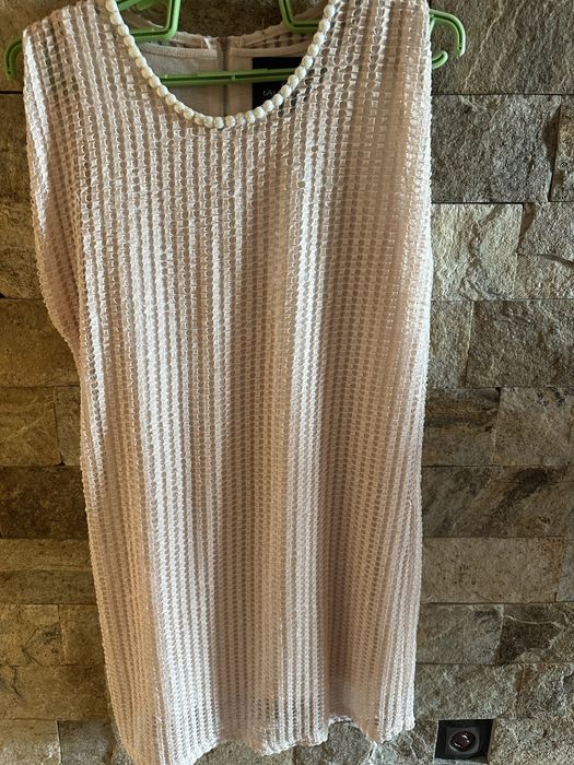 Страхотни рокли.