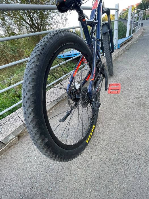 Vând bicicleta rockrider st 540 s
