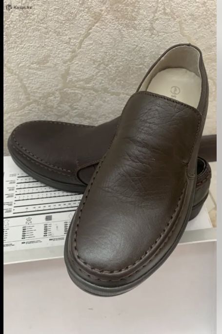 Продам мужские туфли