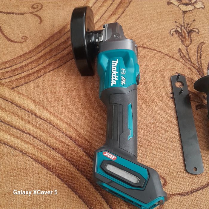 Ъглошлайф MAKITA GA005G