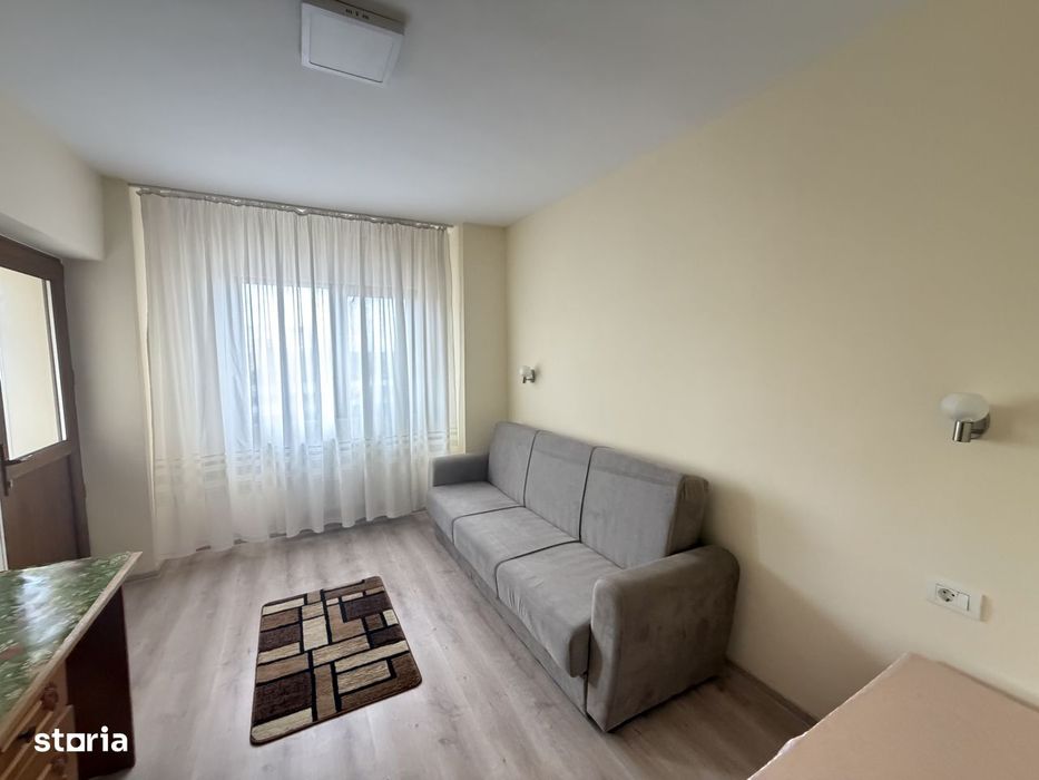 Apartament 3 camere,str.Victoriei