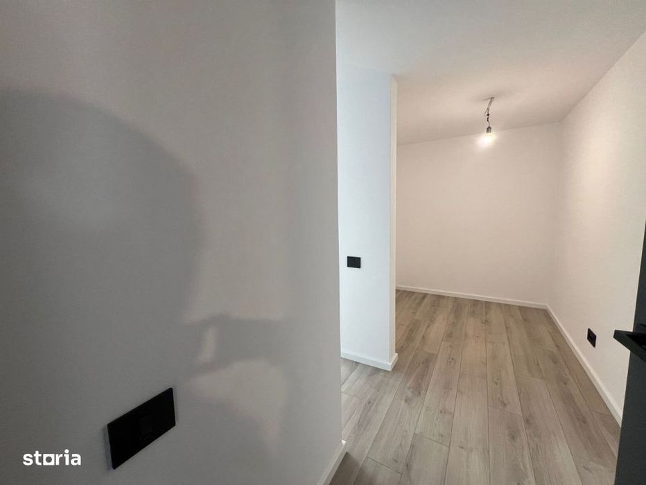 Apartament cu 2 dormitoare, Living + Bucatarie 2 bai, 2 balcoane!