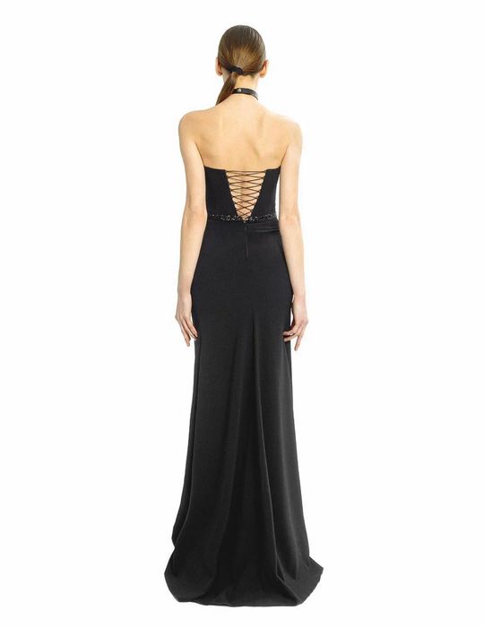 Елегантна черна рокля на дизайнера Стоян Радичев