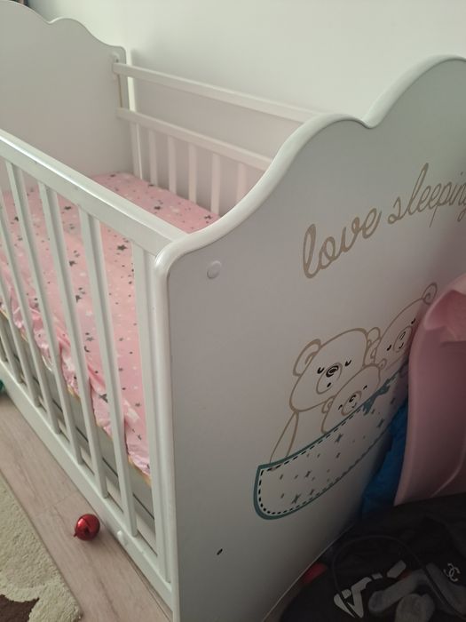 Продам детскую кроватку