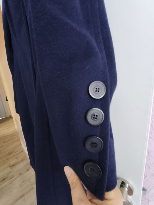 Елегантно тъмно синьо дамско палто р-р42 Bobo Zander