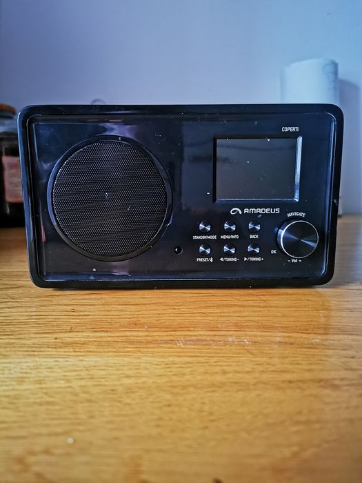 Expresor cafea DeLonghi Autentica.Simple Audio Room player.Vestax Spin