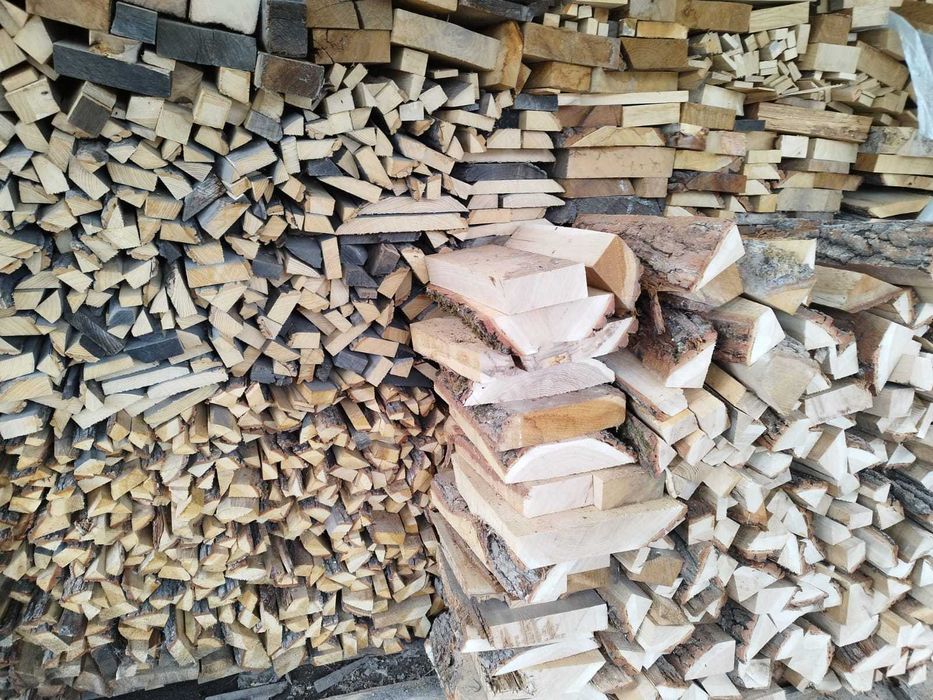 resturi lemn  sobe ,talaj pentru asternut animale ,rumegus stejar