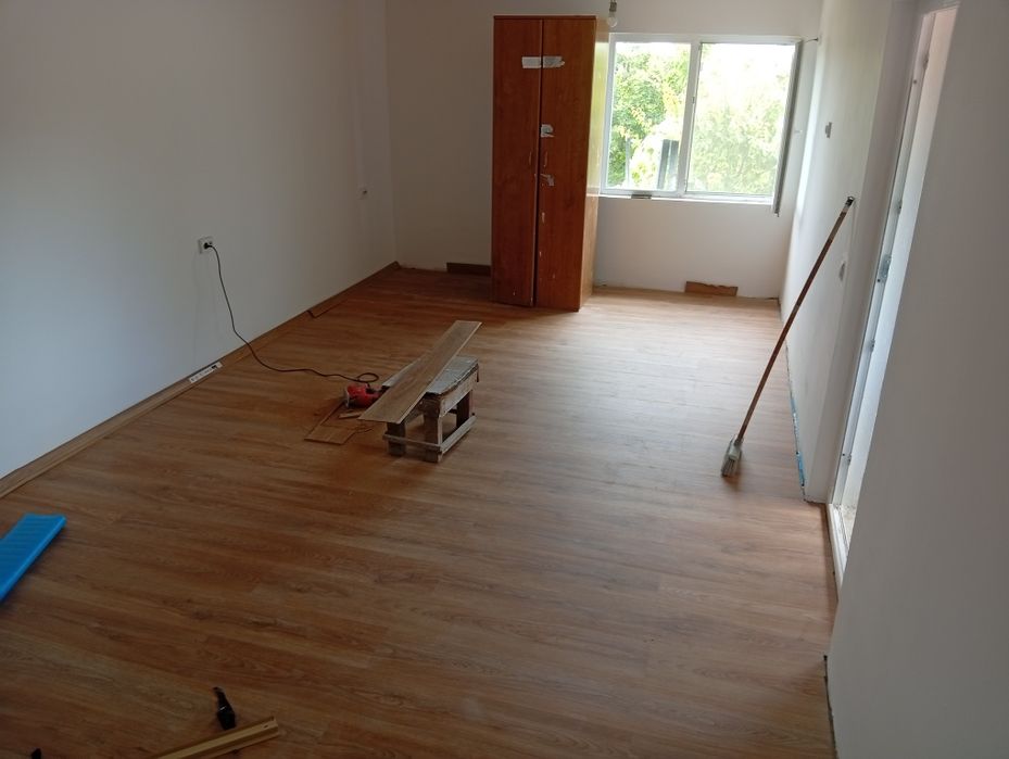 Echipă serioasă de 2–3 persoane, cu experiență în renovări interioare  parchet- Glet și îndreptarea pereților - Zugrăvit -Gresie-Faianță