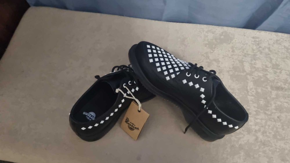 Нови обувки, dr.Martens