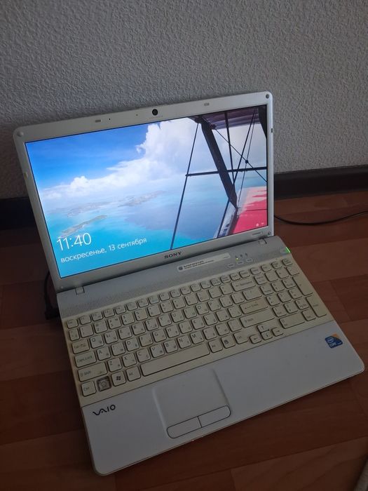 Ноутбук SONY Vaio Core i3