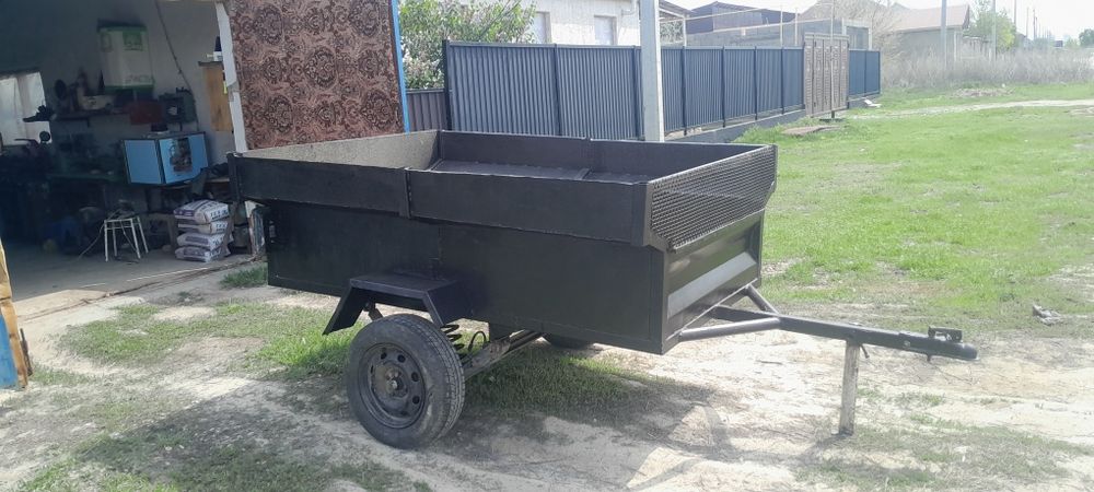 Продам прицеп 1.10-2