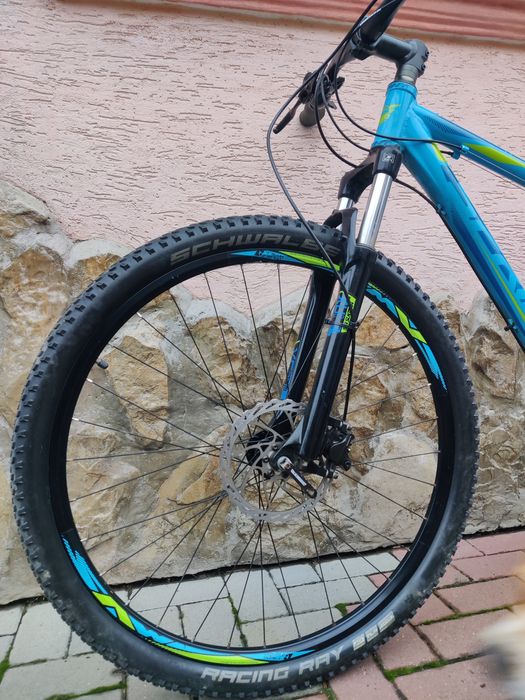 vând bicicletă nouă