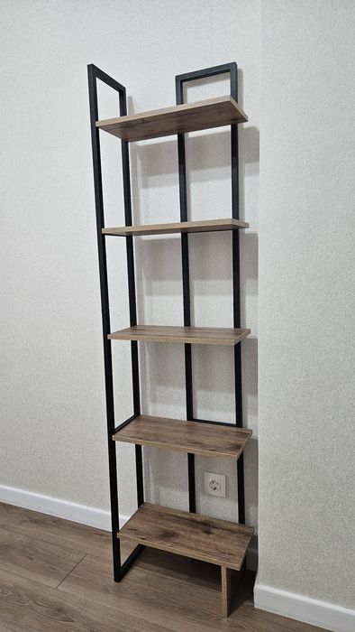 Стеллаж напольный в стиле лофт