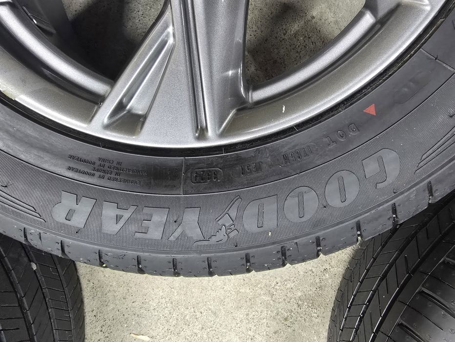 Диски 5/114.3 R16 с шинами