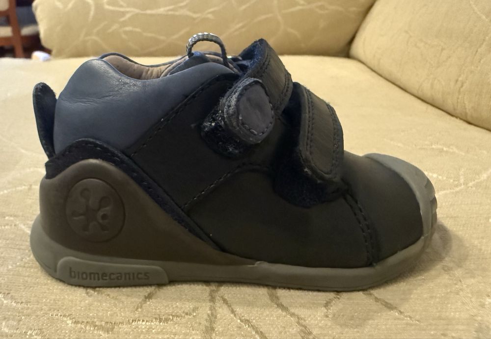 Обувки бебе Biomechanics 18 номер