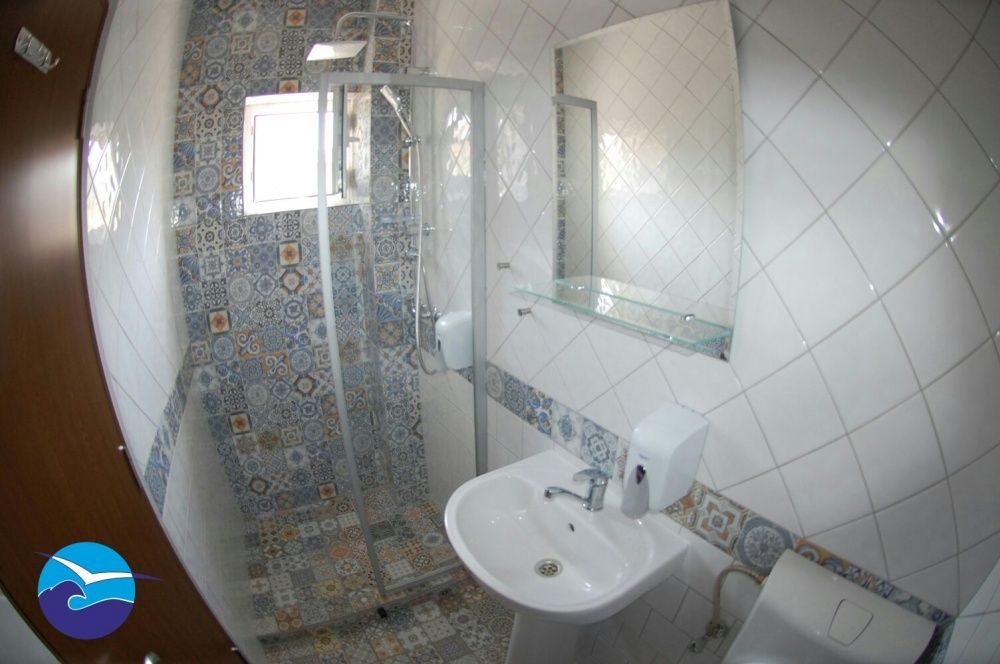 Vila Mar-Mari's și Vila YLY Eforie Nord