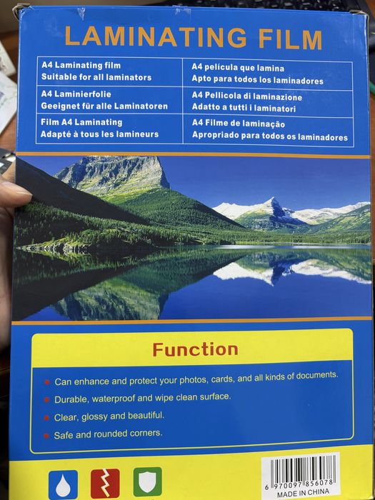 Ламинатор Deli**